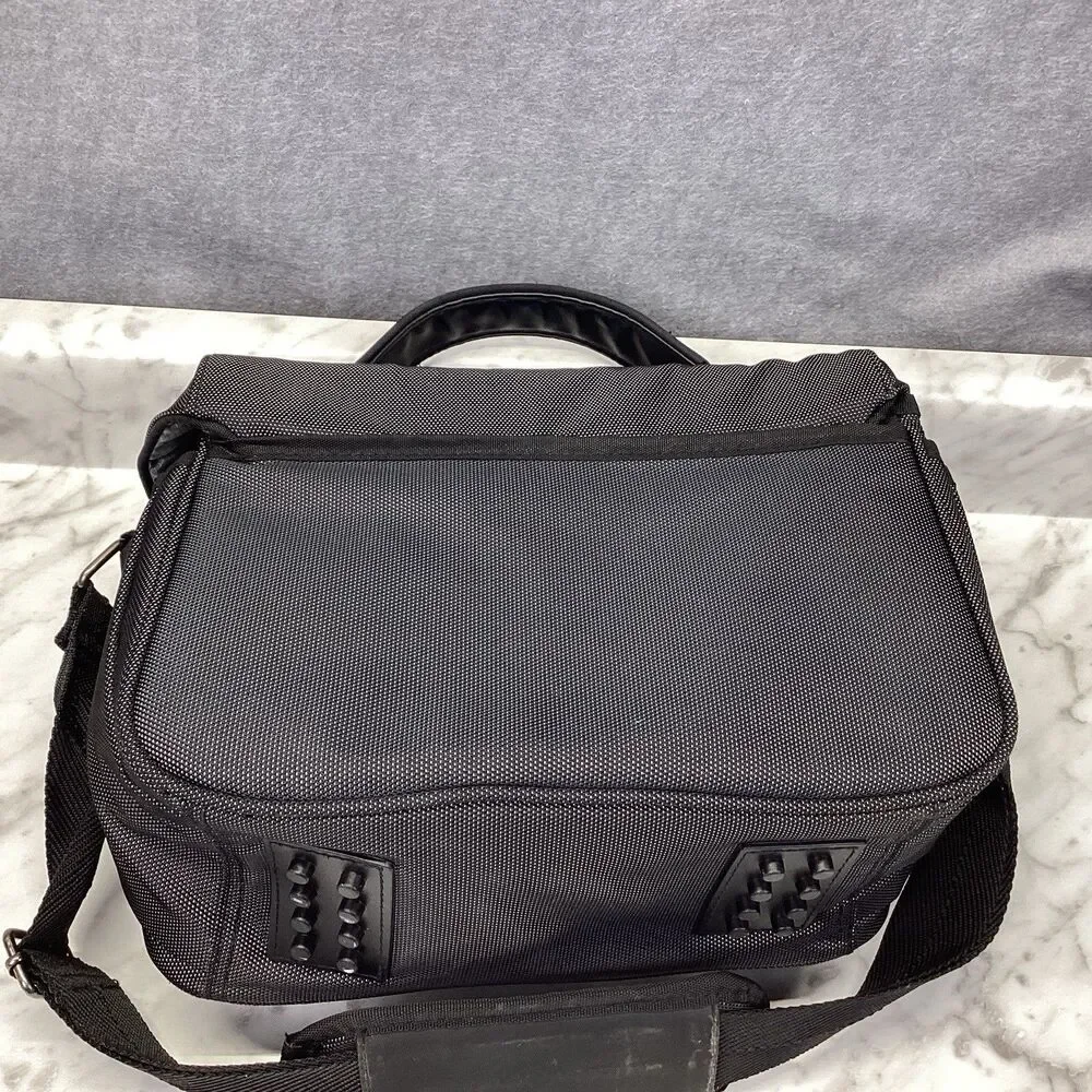 Nikon Digital SLR DSLR Camera Bag 17001 Case Padded Shoulder Strap Genuine